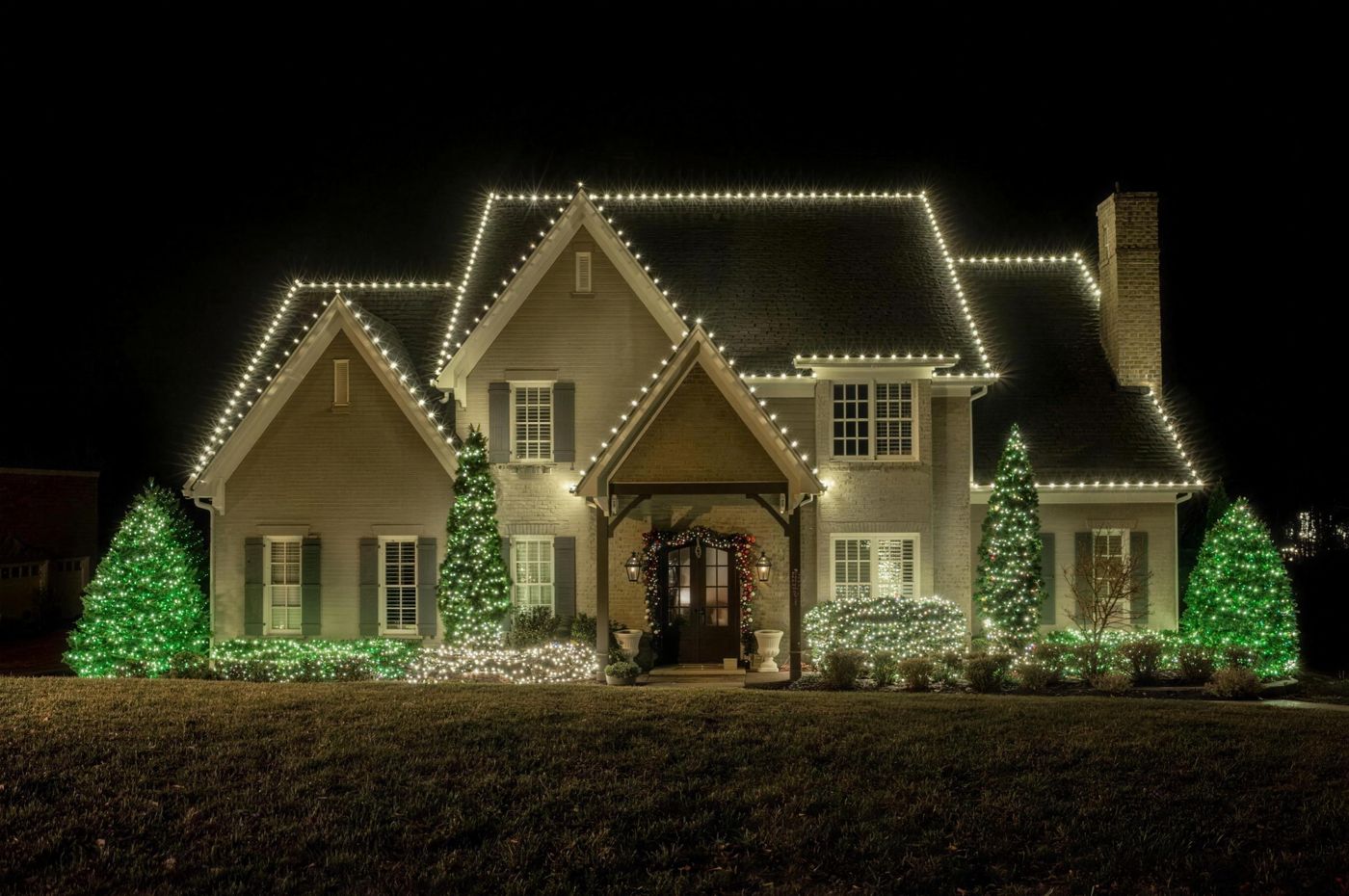 Warm white roofline lights